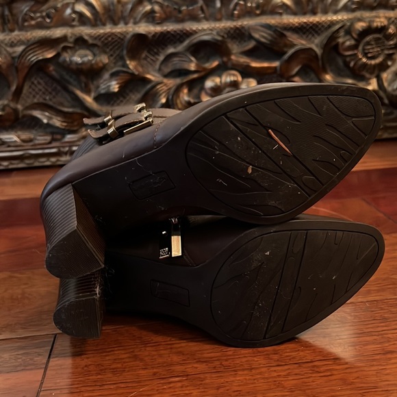 Anne Klein brown booties with gold hardware - Picture 6 of 6